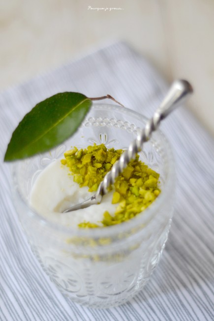 Mouhalabieh crème fleur d'oranger et pistaches